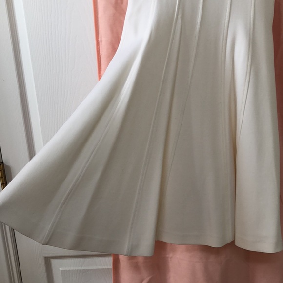THEORY Cream Dress w Gold zipper - Size 0. EUC - Picture 5 of 6